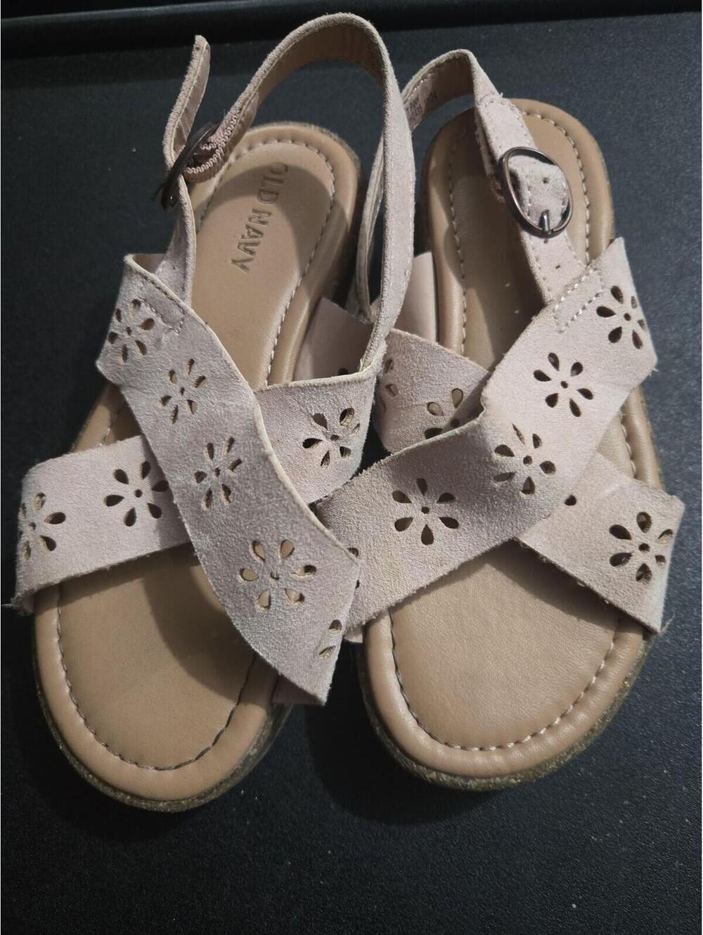 Old Navy Sweet Pink Laser-Cut Platform Sandals Girls Kids Size 12 - Picture 5 of 6